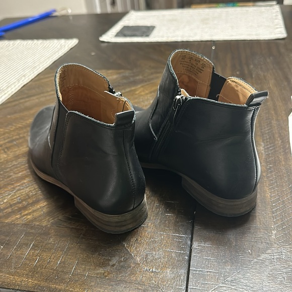Franco Sarto Ankle Boots - Picture 4 of 5